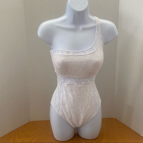 NWOT BECCA Color Play Asymmetrical One-Piece Swimsuit - Picture 9 of 11